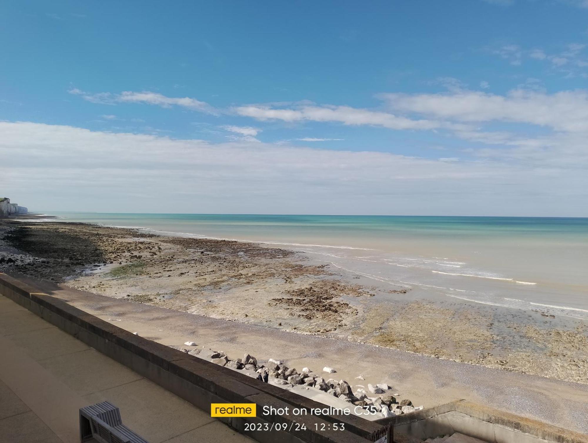Le Rayon Vert Ault Buitenkant foto